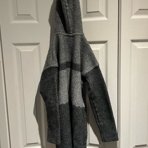 Marino Wool Cardigan - Picture 2 of 4